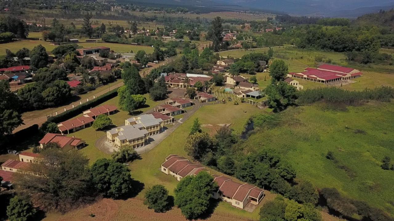 Floreat Riverside Lodge And Spa Sabie Exteriör bild