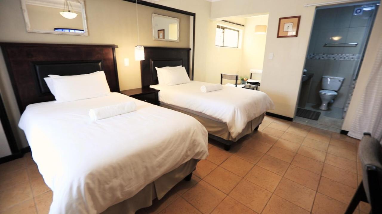 Floreat Riverside Lodge And Spa Sabie Exteriör bild