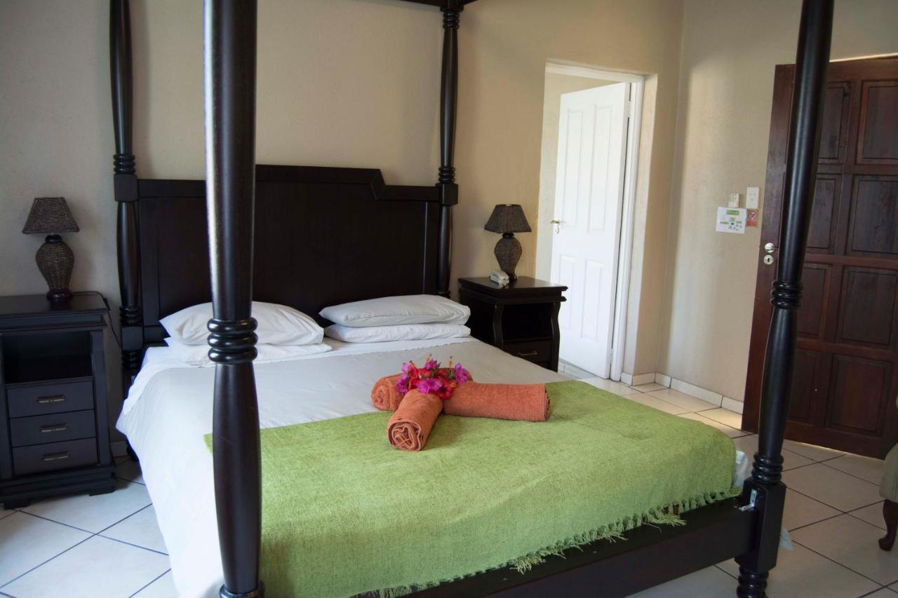 Floreat Riverside Lodge And Spa Sabie Exteriör bild