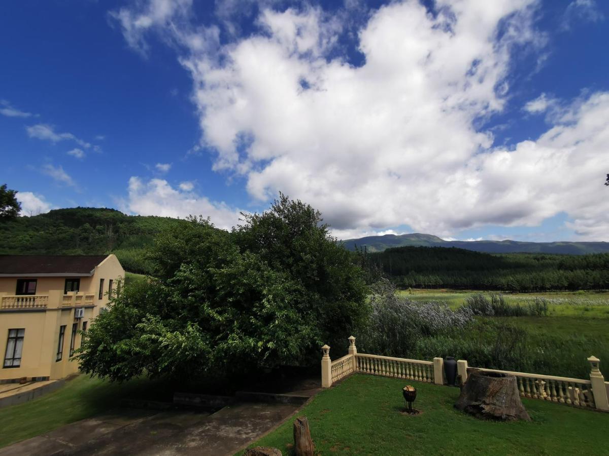 Floreat Riverside Lodge And Spa Sabie Exteriör bild